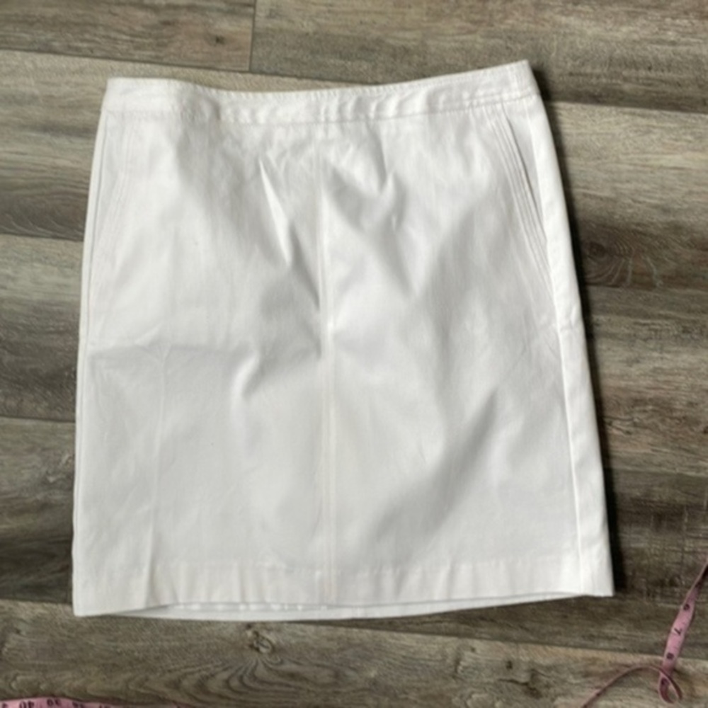 Liz Claiborne skirt white 10 Petite lined Casual Column dressing